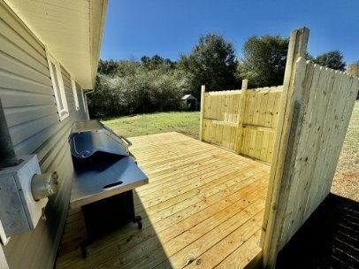 Building Photo - For Rent: Charming 3 Bedroom, 2 Bath Home in Beautiful West Union, SC