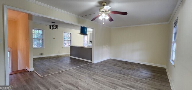 Building Photo - 2349 Valley Way