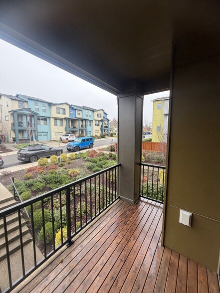 Building Photo - 1049 SW 99th Pl