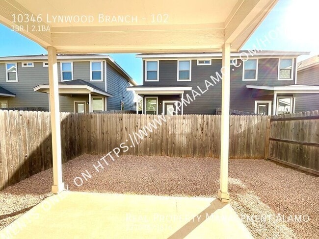 Building Photo - 10346 Lynwood Branch