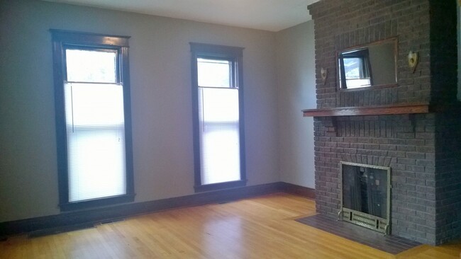 Building Photo - 1101 Tippecanoe St