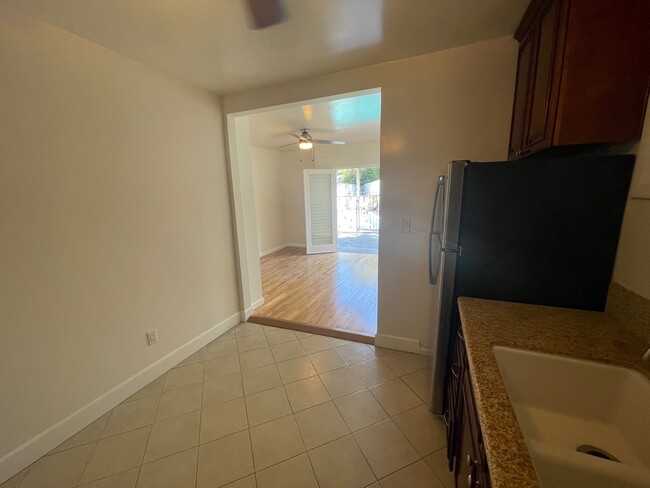 Kitchen - 4228 Ince Blvd