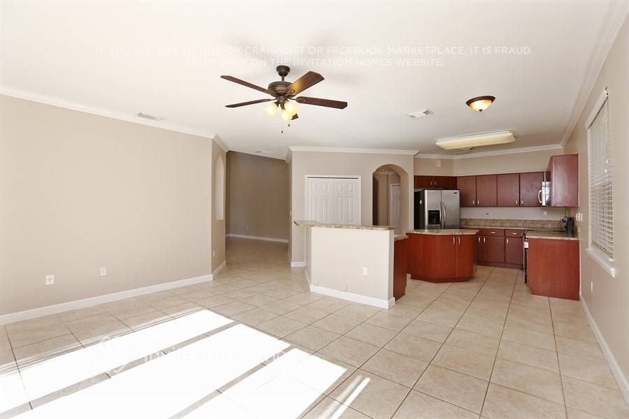 Building Photo - 14004 SW 154th St