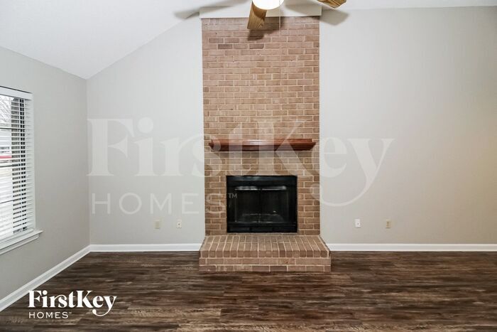 Building Photo - 2816 Maryland Cir W