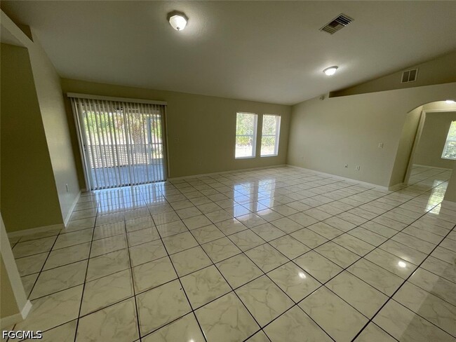 Building Photo - 1221 Summa Blvd