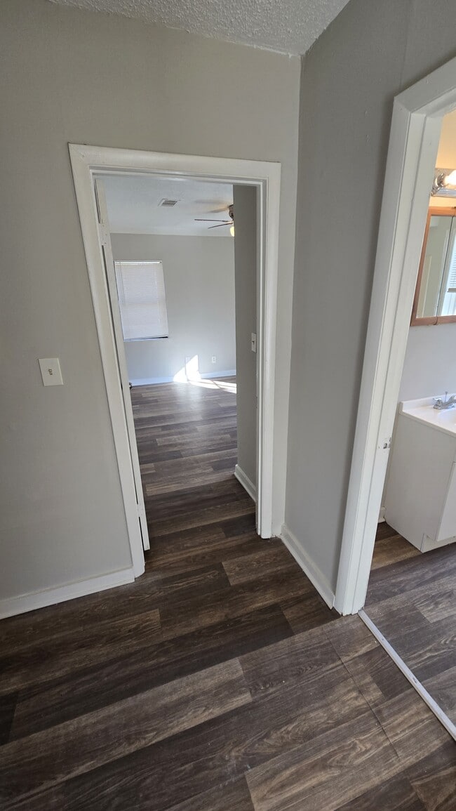 Building Photo - 512 Woodward Ave