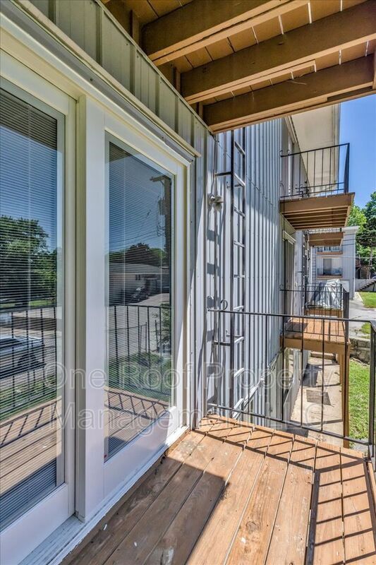 Building Photo - 3117 Barnett Ave