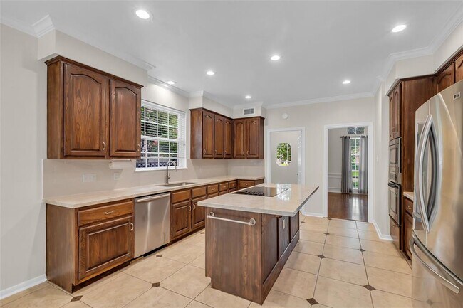 Building Photo - 7302 Palisades Heights Dr