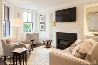 Building Photo - 275 Marlborough St