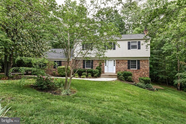 Building Photo - 8504 Shadeway Pl