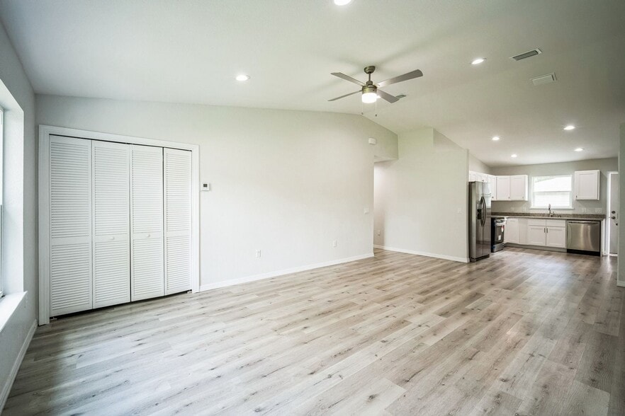 Building Photo - 1742 Magnolia St