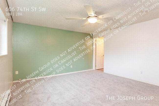 Building Photo - 606 74th St SW