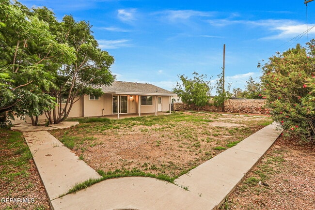 Building Photo - 4609 Skylark Way