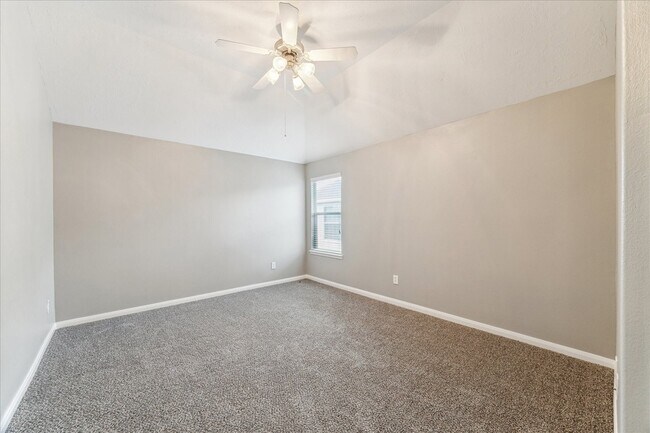 Building Photo - 3122 Schumann Oaks Dr