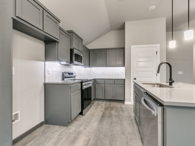 Building Photo - 1ST MONTH FREE