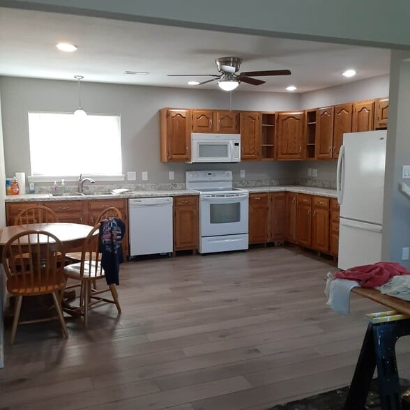 Building Photo - 8 Canty Ln