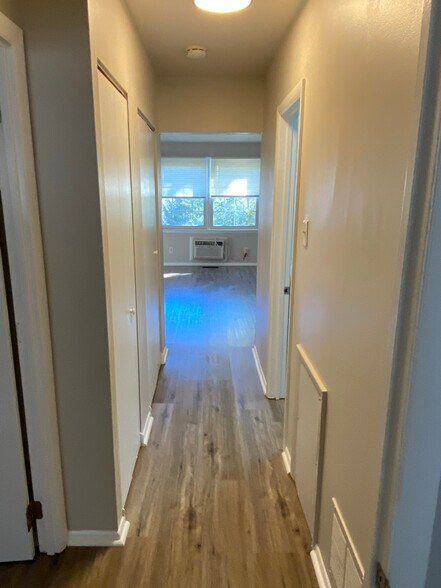 Building Photo - 1615 Bonwood Rd