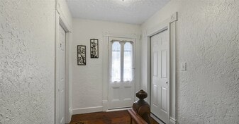 Building Photo - 323 1st Ave S