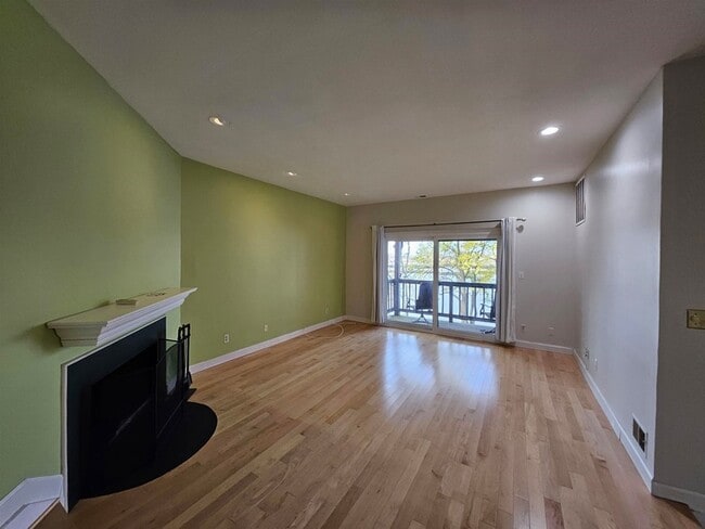 Building Photo - 187 Sandcastle Key