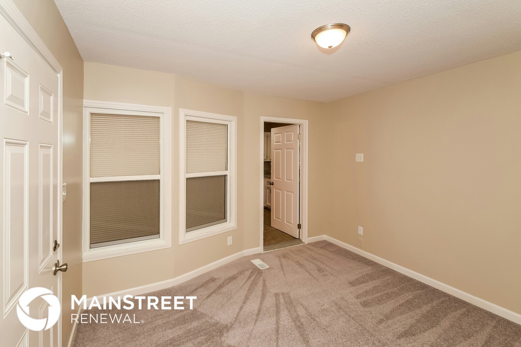 Building Photo - 101 22nd Ave NW