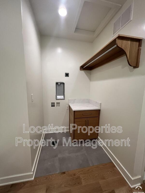 Building Photo - 1840 Quail Creek Dr