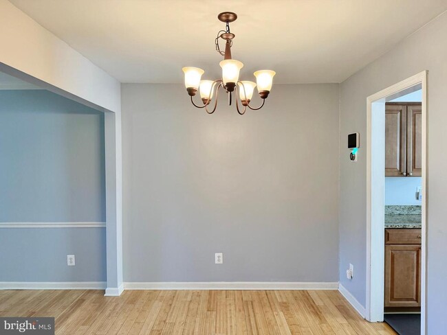 Building Photo - 12732 Lighthouse Ln