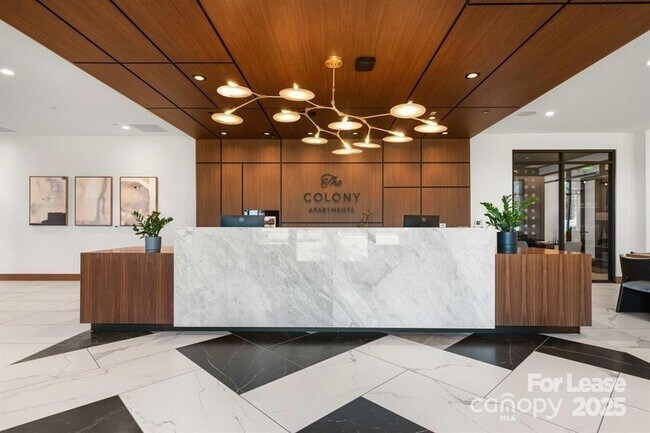 Building Photo - 4220 Colony Plz Dr