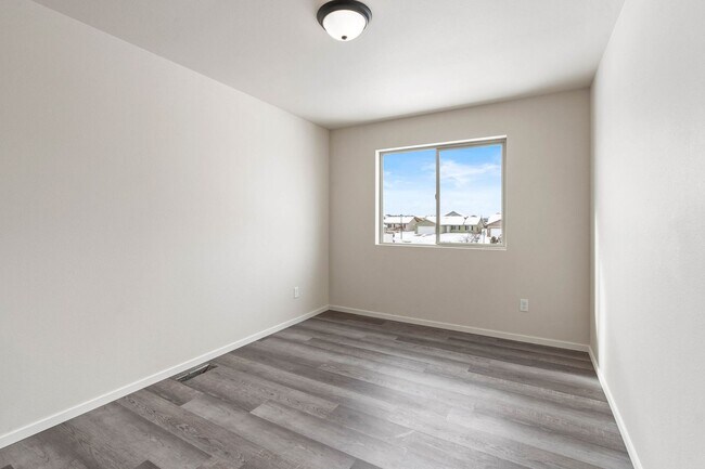 Building Photo - 2-bedroom townhomes, a modern take on apar...