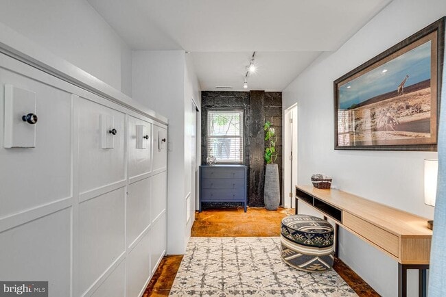 Building Photo - 1413 Swann St NW