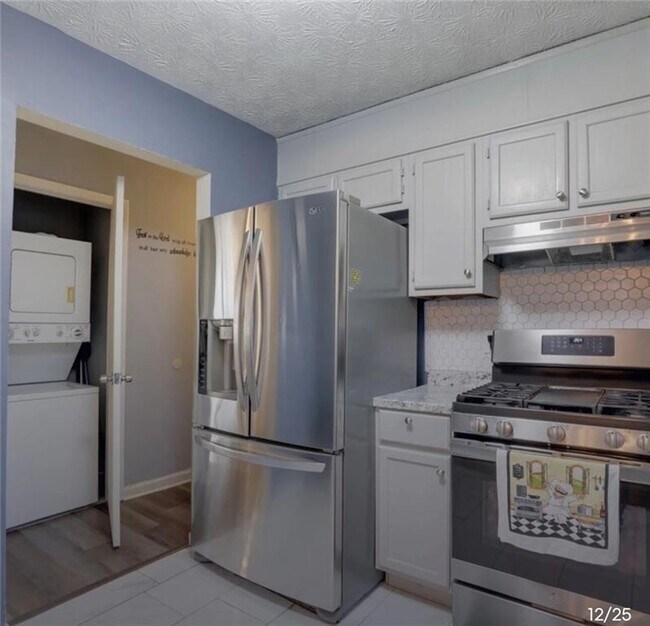 Building Photo - 3468 Deer Trce