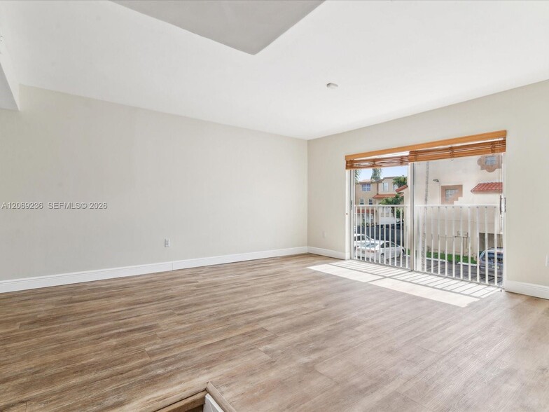 Building Photo - 390 NW 86th Pl