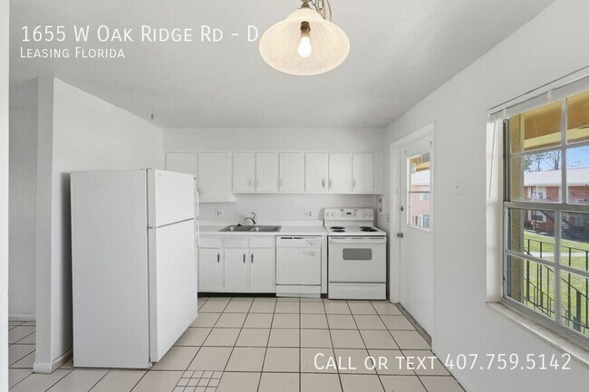 Building Photo - 1655 W Oak Ridge Rd
