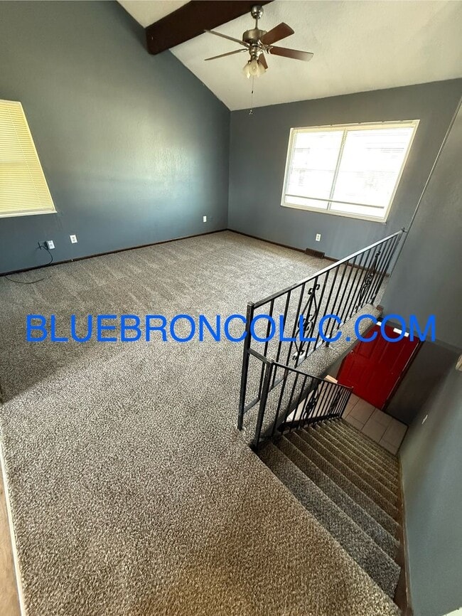 Building Photo - Newly renovated 2 bedroom with fresh paint...