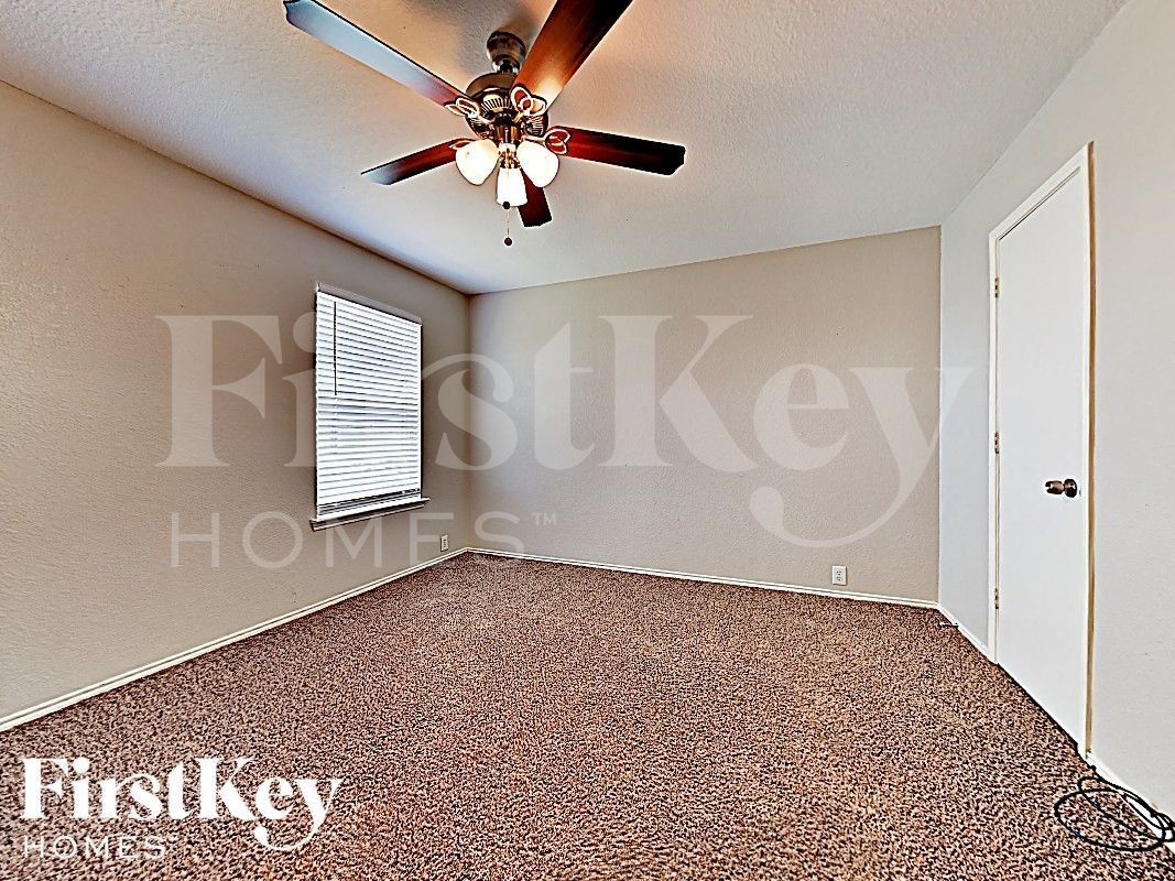 Building Photo - 8812 Sagebrush Trail