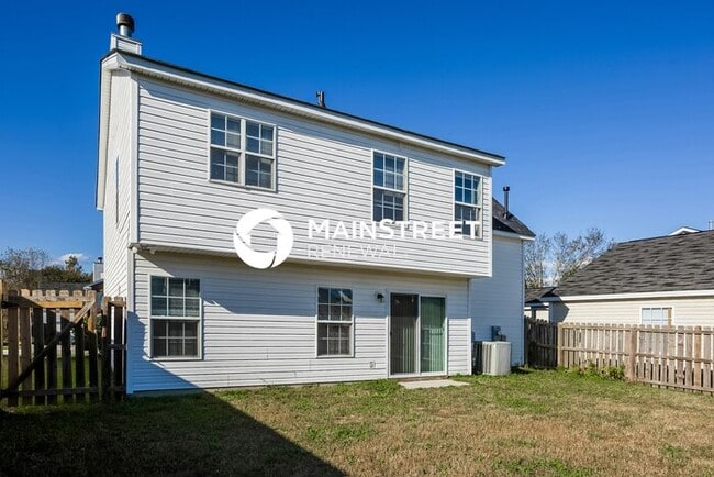 Building Photo - 4 Bedroom Pet-Friendly Home in Charlotte, ...