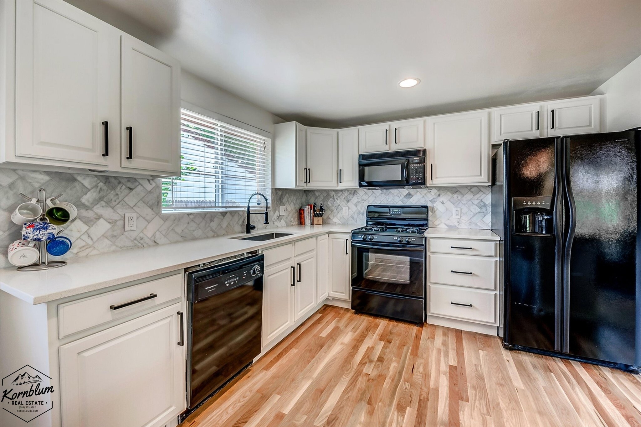 Building Photo - 2246 N Franklin St