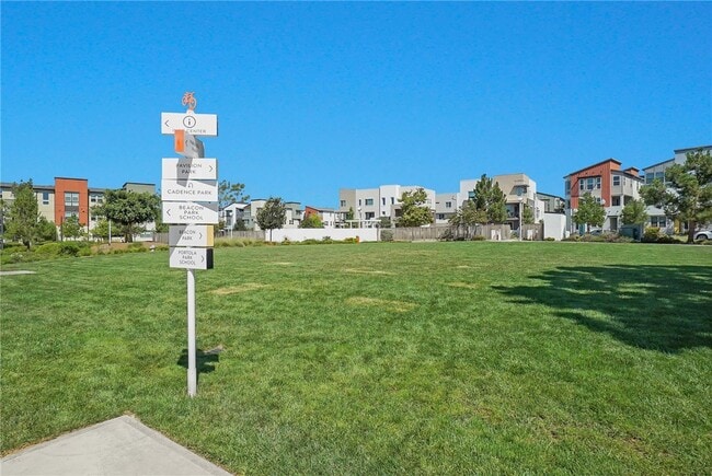 Building Photo - 140 Allusion