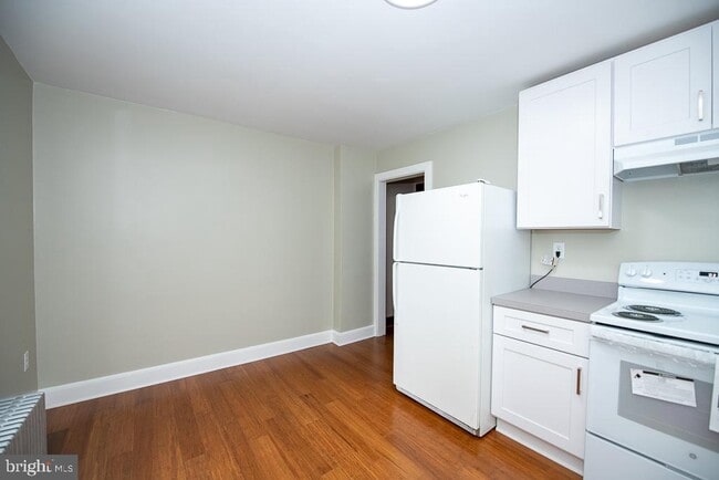 Building Photo - 9 Fulton Ave