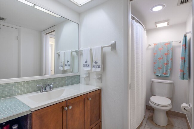 Building Photo - Fully Furnished Beach Escape – Gulf Views & Coastal Vibes 2 Beds | 2 Bath