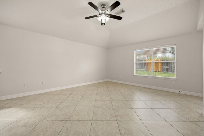 Building Photo - 29123 Foxingham Cir