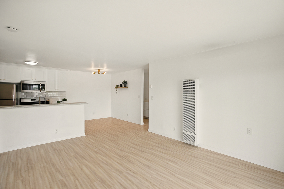 Building Photo - 4727 W 147th St