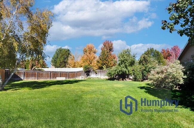 Building Photo - Charming home minutes from Settler's Park