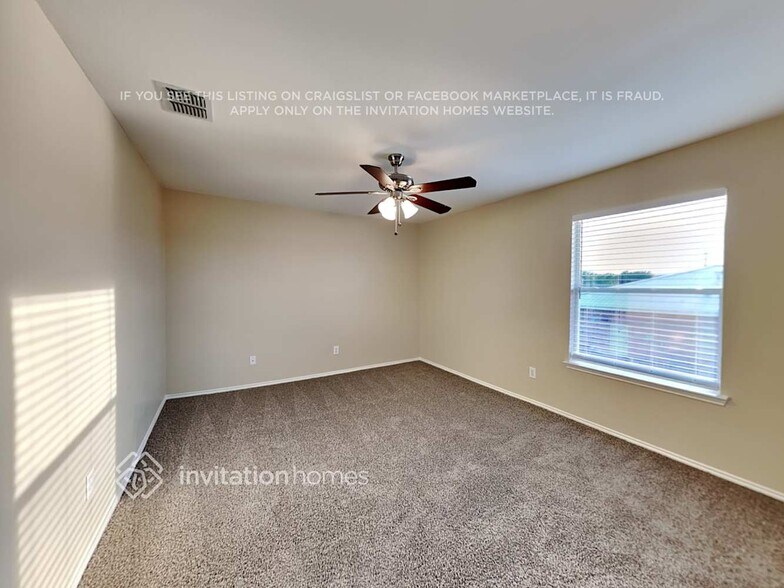 Building Photo - 1301 Spanish Moss Dr