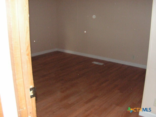 Building Photo - 106 GBRV Lp