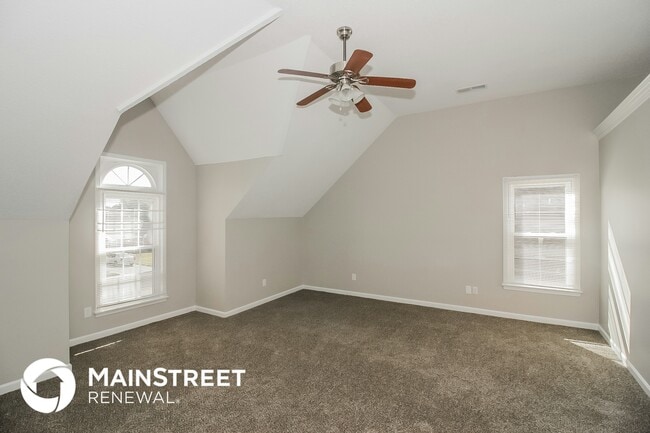 Building Photo - 499 S Sanga Rd