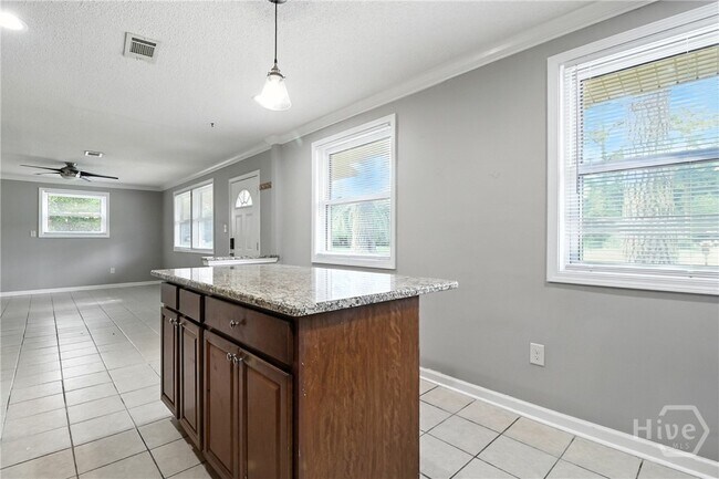 Building Photo - 332 Woodley Rd