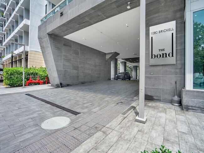 Building Photo - 1080 Brickell Ave