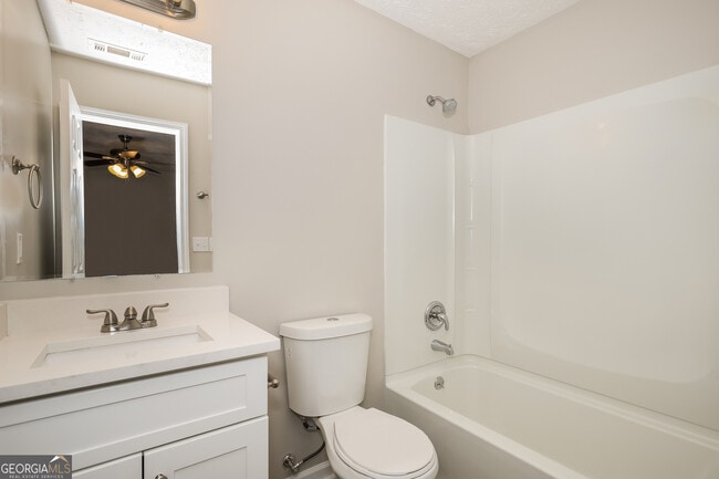 Building Photo - 5485 Denny Dr