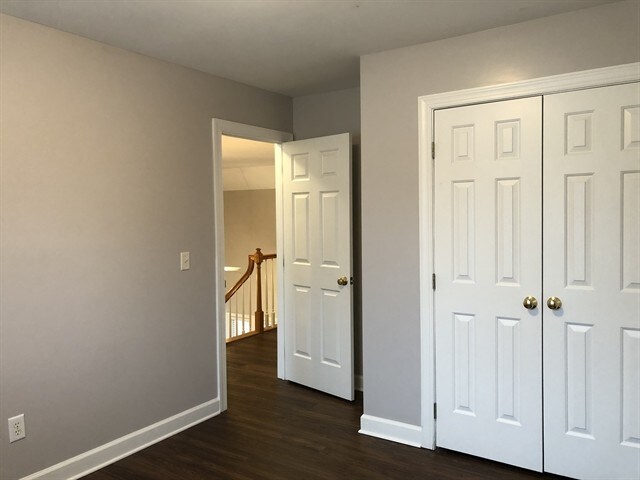 Building Photo - 2713 Denbel Cir