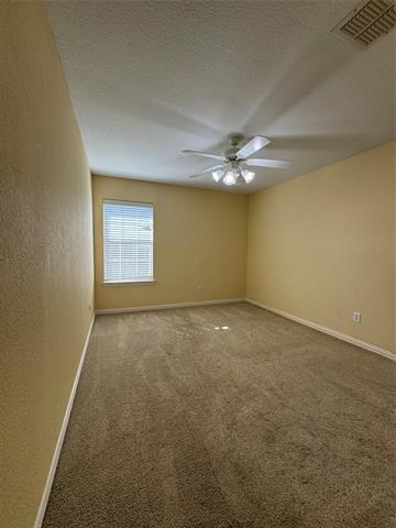 Building Photo - 9101 Forest Hills Dr